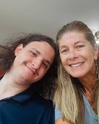 And he's off! Dropped this big guy off today at college in Philadelphia and  he could not be more excited! Diggin' the college, the city, his room and  his roommate. It's all