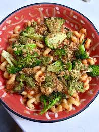 Pasta arrabbiata with broccoli : rVeganFoodPorn