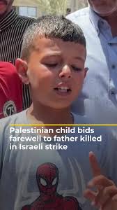 وداع مؤثر من ابن الصحفي محمد أبو ذقا