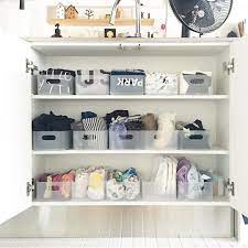 サイズが小さいために ゴチャゴチャしがちな子ども服収納 スッキリ綺麗に使いやすくするには どんな工夫をすればよいのでしょうか そこで今回の kufura収納調査隊 は 収納上手な達人たちが実践している子ども服収納を調査してきました 達人たちのinstagramを参考