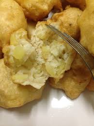 It is made using overripe bananas for its natural sweetness. Jemput Jemput Lembut Gebu Gebas Cuma Tukar Satu Bahan