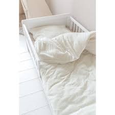 lit enfant barrieres 2 ans bois blanc 70x140 cm petite amelie lit enfant matelas enfant lit