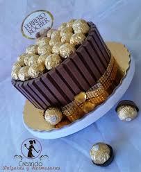 Una cheesecake alla nutella golosa, con ferrero rocher e wafers alla nocciola. 14 Ideas De Ferrero Rocher Decoracion De Pasteles Decoracion De Pastel De Chocolate Pastel De Tortilla