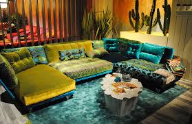 Knallige Farben Liegen Voll Im Trend Green Blue Bretz Bretzpolstermoebel Couch Moebelletz Bretz Mobel Wohnzimmerdesign Sofa Design