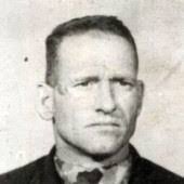 Vinton Moore's Instagram, Twitter & Facebook