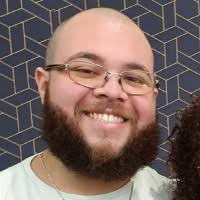 200+ perfiles de «Estable»