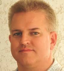 Richard Upson's Instagram, Twitter & Facebook