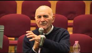 «ho 83 anni, ma domani sarete voi a fare in modo che questo non succeda più perché siamo tutti fratelli, tutti uguali, tutti figli di dio. Veltroni Racconta Sami Modiano Il Bambino Sopravvissuto Al Lager Giornale Dello Spettacolo
