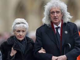 We did not find results for: Gus On Twitter Brian May Of Queen And His Wife Anita Dobson At Stephen Hawking S Funeral
