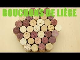 Tampons avec des bouchons de liège. 3 Idees Pour Detourner Les Bouchons De Liege Pour Decorer Ou Bricoler Youtube