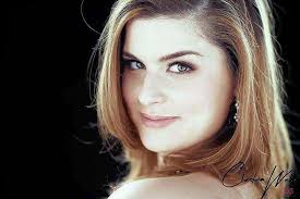 New Elgin theater company offers modern take