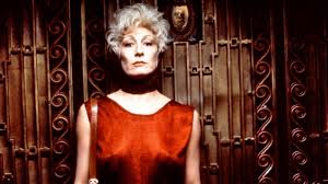 Annette benning haircuts hairstyles warren beatty shirley maclaine moma. Counting Down The Greatest Crime Films Of All Time 82 Crimereads