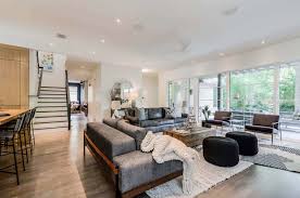 One of the key hallmarks is a subdued. Texas Home Showcases Warm And Inviting Organic Modern Style