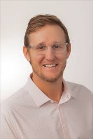 Cory Menke's Instagram, Twitter & Facebook