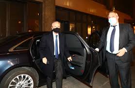 Así son las casas en la exclusiva urbanización. Reunion Entre Laporta Florentino Perez Y Agnelli En Barcelona