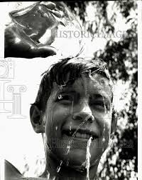 Press Photo Randy Kaiser from Little Drywood Creek outside Liberal, Mi