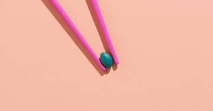 Viagra usually lasts around 4 to 6 hours, but it might last for a longer or shorter time depending on the person taking it. Viagra Dosage Uses And Safety Information