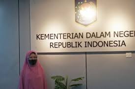 Surat keterangan kematian dari desa atau kelurahan setempat. Dari Surabaya Yaidah Pergi Ke Jakarta Untuk Urus Akta Kematian Sang Anak Bingung Saya Halaman All Kompas Com