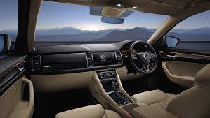 The škoda kodiaq is characterised by its perfect interplay of graceful lines, dynamic curves and family friendly interior. Kodiaq Dashboard Image Kodiaq Photos In India Carwale