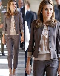 Acquarius Lifestyle Acquariuslifestyle No Instagram Queen Letizia Of Spain Queen Letizia Spain Spanish Lawyer Fashion Work Fashion Work Outfits Women