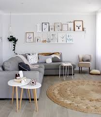 Kyree Harvey On Instagram Styling A Smallish Living Space Up On The Blog Tap For Deets Daire Ic Tasarim Apartman Dairesi Dekorasyonu Ve Kucuk Oda Tasarimi