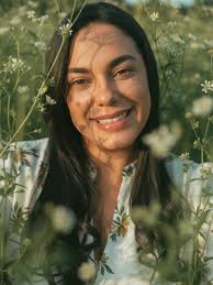 Monique Lyra (@moniquelyra_oficial) • Instagram photos and videos