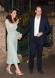 Kate middleton and prince william are celebrating a decade of marriage with their most romantic photos ever. Kate Middleton And Prince William Sneak In Pda At Empire Music Hall In Belfast