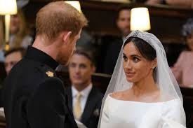 It was previously thought that meghan would wear a tiara that belonged to princess diana. Replica Of Meghan S Royal Wedding Tiara Goes On Sale And It S Only 30 Mirror Online