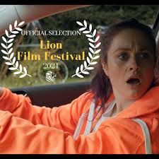 Elle Meadows (@hiya_elle)