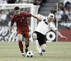 Portugal participa en su octava eurocopa y ha sido el último en ganar por primera vez del trofeo henri delaunay (2016). Portugal En La Eurocopa 2008 A Mitad De Camino Vavel Espana