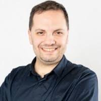 50+ perfiles de «Nicolas D'angelo»