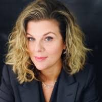 Debbie Crandall's Instagram, Twitter & Facebook