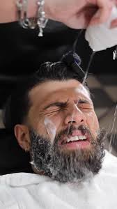 Trattamento alla Turca: Barbiere Professionale