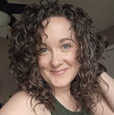 I know this has been asked before, but I can't find it: does anyone have  recommendations for a good piano teacher for a 2nd grader? Thanks!