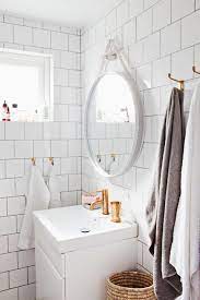 Do you have a tandem bathroom that made it impossible to put any wall small spaces doesn't mean that you can't have all the necessities and more! 24 Small Bathroom Storage Ideas Wall Storage Solutions And Shelves For Bathrooms