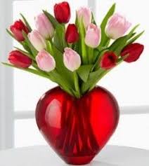 Glasgow flowers have a same day delivery that we are proud to be able to offer our customers. Glasgow Flower Gift Tulips In Vase Valentines Flowers Valentine S Day Flower Arrangements