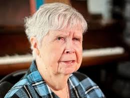 Very happy to see photographer Elsie Holloway included in this group!