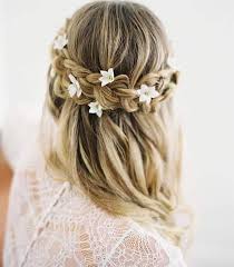 Now here's a wedding hairstyle that is sure to light up the simplest of dresses. 28 Braided Wedding Hairstyles For Long Hair Ruffled