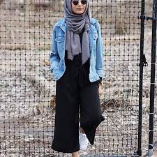 10 افكار لارتداء البنطلون الواسع مع الحجاب بأناقة موضة هذا الصيف | الراقية