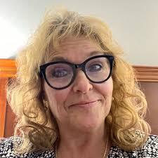 Cameron's birthday is March 6th so who else is celebrating their birthday  this month?! 🥳