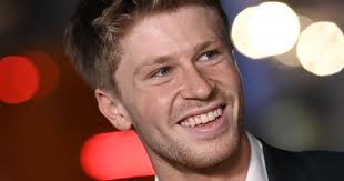 Robert Irwin Shares His 'DWTS' Mirrorball Trophy in Video Fans Can't Get  Enough Of — Read more in the comments