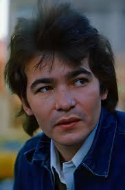 Unwed Fathers 🎶 I'm With Her big John Prine fans paragraph 3 With the 2014  formation of I'm With Her, singer/songwriters Sarah Jarosz, Aoife  O'Donovan, and Sara Watkins introduced an essential new