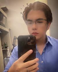 Kenneth Carl De Leon (@iamkennethcarl) • Instagram photos and videos