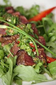 Recette Du Boeuf Thai Audrey Cuisine Naturalism Bœuf Thai Larmes Du Tigre Sur Lit De Salade Ou De Crudites A Accompagner D Une Vinaigret Ricette Carne Alpi