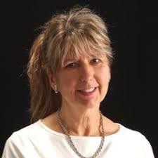 Sandi Arnold's Instagram, Twitter & Facebook