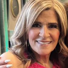 Latha, one of our wonderful Senior VP's, celebrated her 20th anniversary  with Go Auto in 2019! So, we thoughts it would be fun to get to know her a  little bit! 1.