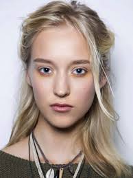 L'encre à sourcils longue tenue tattoo brow de maybelline new york permet de redessiner ses sourcils jusqu'à 3 jours. Les Trucs De Richard Bouthillier Pour Un Maquillage Longue Tenue Elle Quebec