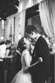 Pin By Samara Thiala On Love Is In The Air Wedding Photography Wedding Photos Dream Wedding