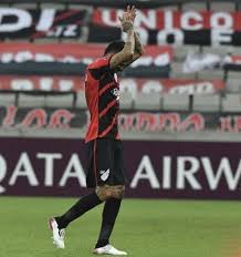 This is the shirt number history of lucho gonzález from clube atlético paranaense. Aigixh Xlgrqnm