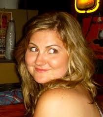 Lauren Degraw's Instagram, Twitter & Facebook